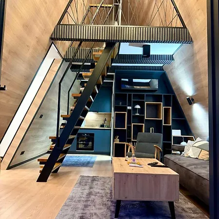 A-frame - Kovacevic Hills *
